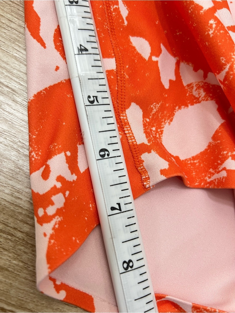 Nike One Luxe Icon Women’s Size Small US Mid-Rise Training Bike Short Orange - Picture 6 of 14